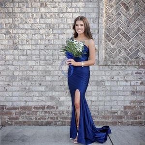 Meet your Posher, Cassidy